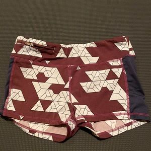 Oiselle geometric run shorts